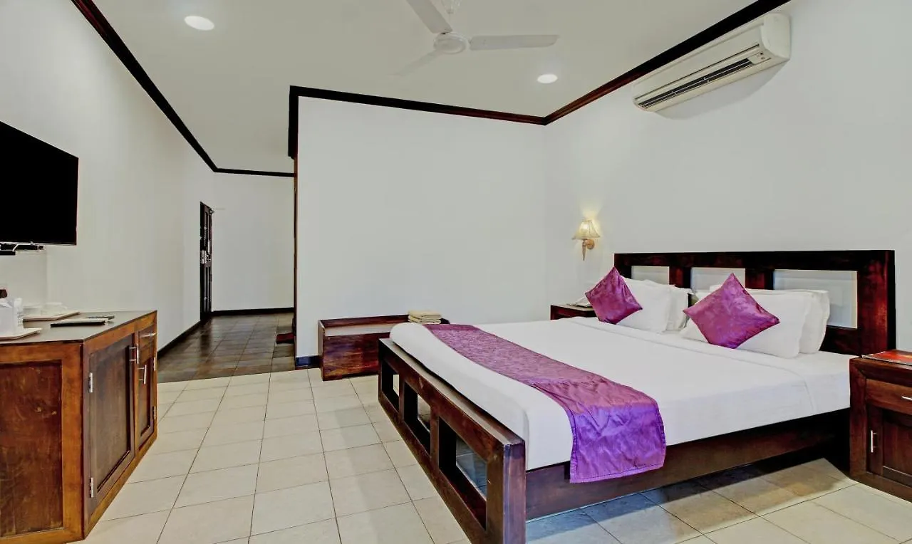**** Hotel Treebo Premium Travancore Palace Cherthala Alappuzha India